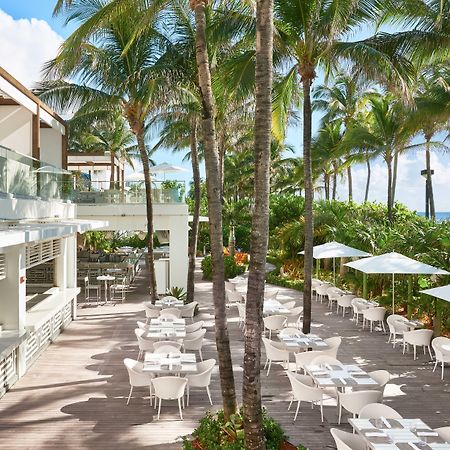 Fontainebleau Miami Beach Esterno foto The Deck at Island Gardens
