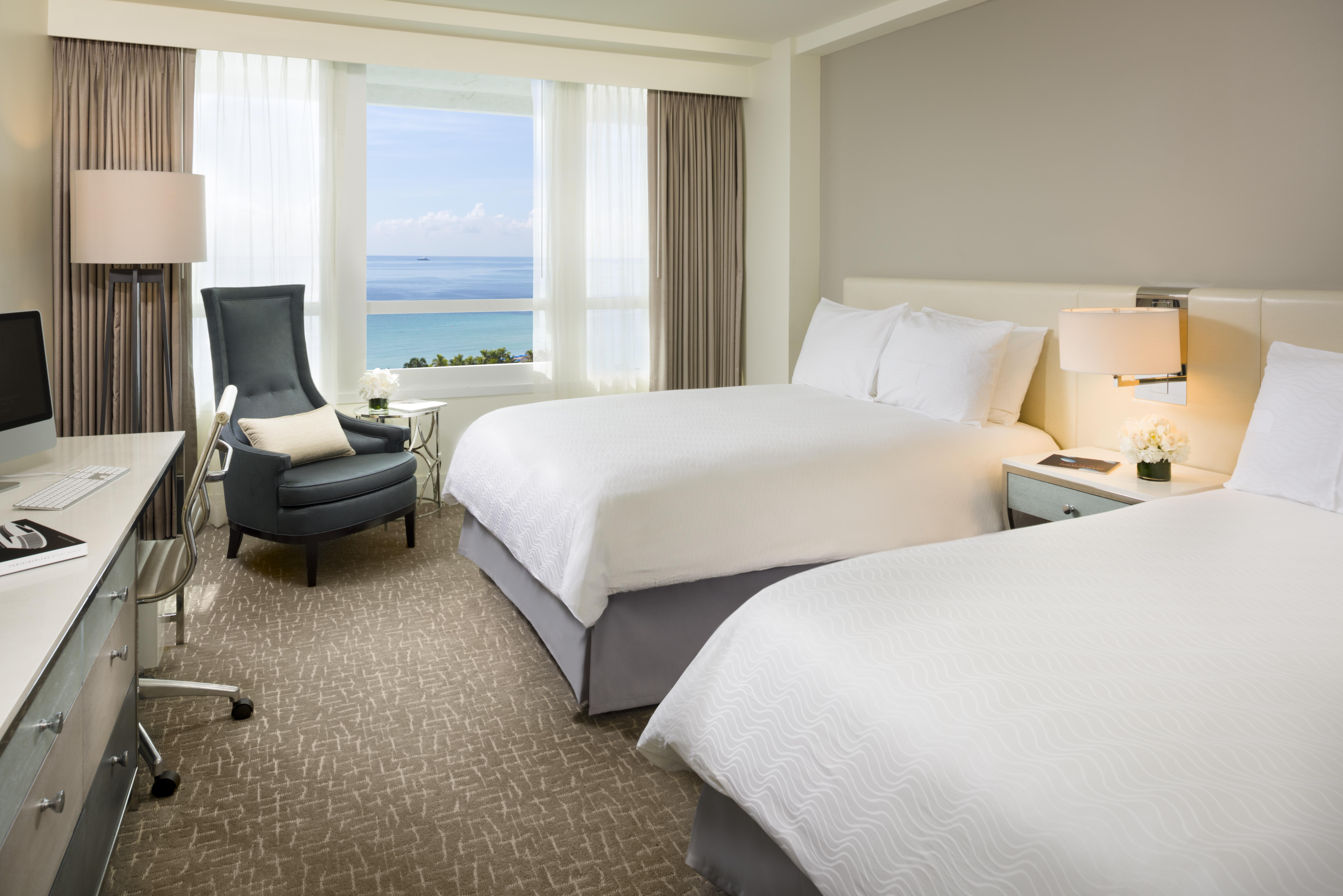 Fontainebleau Miami Beach Esterno foto A guest room at The Westin Maui Resort & Spa