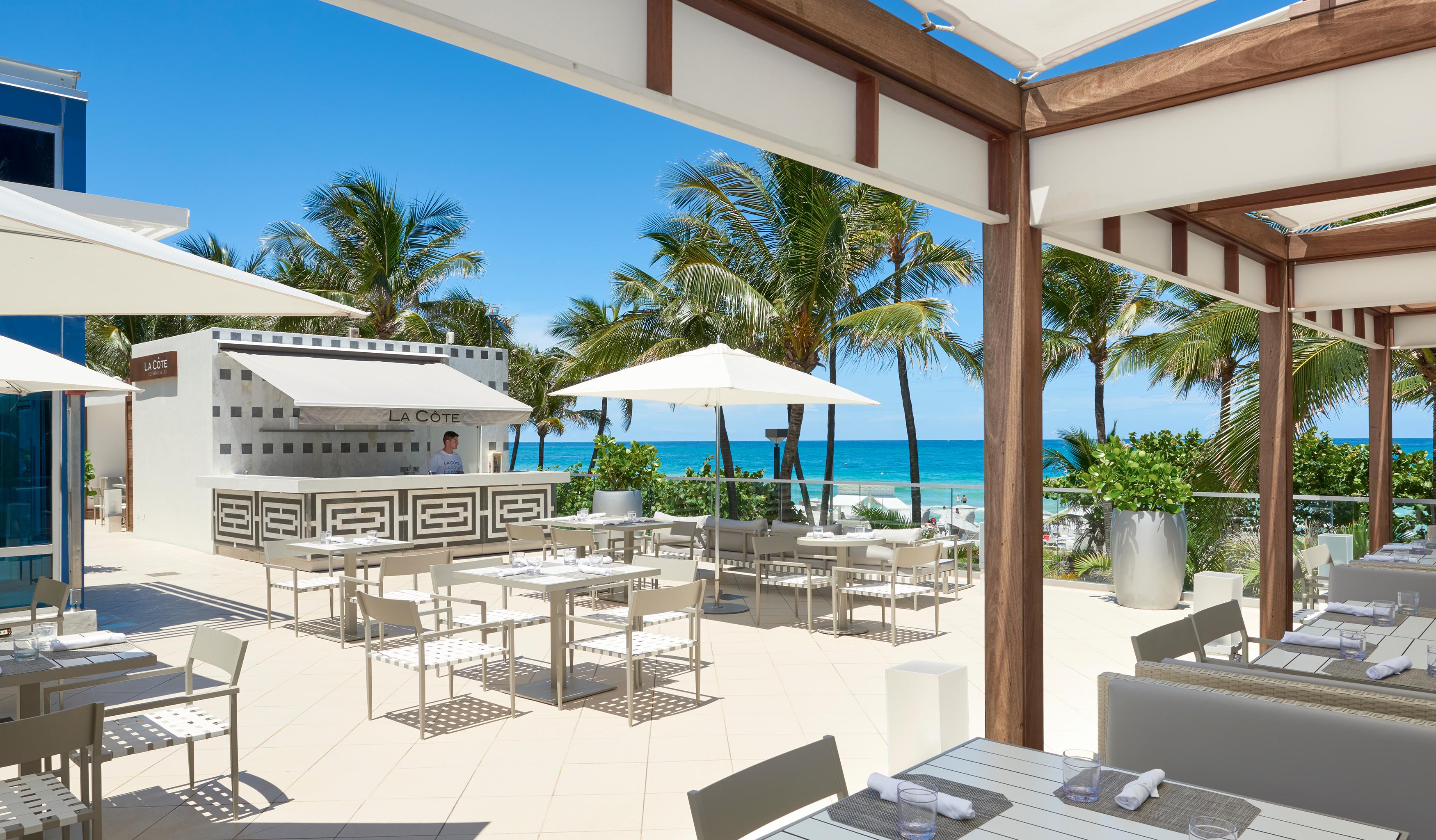 Fontainebleau Miami Beach Esterno foto The Beach Club at The Atlantis Paradise Island