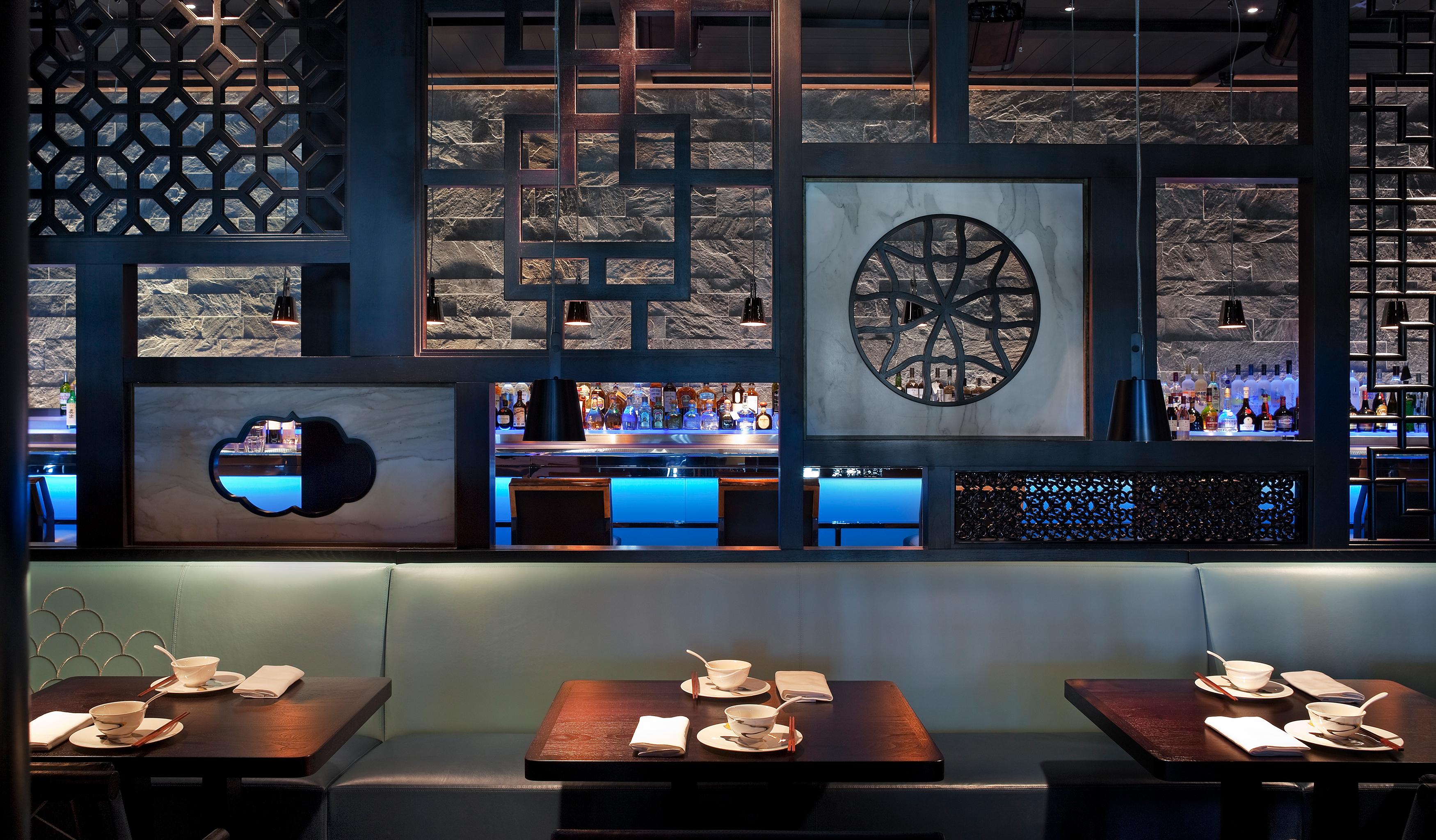 Fontainebleau Miami Beach Esterno foto Interior of a PF Chang's