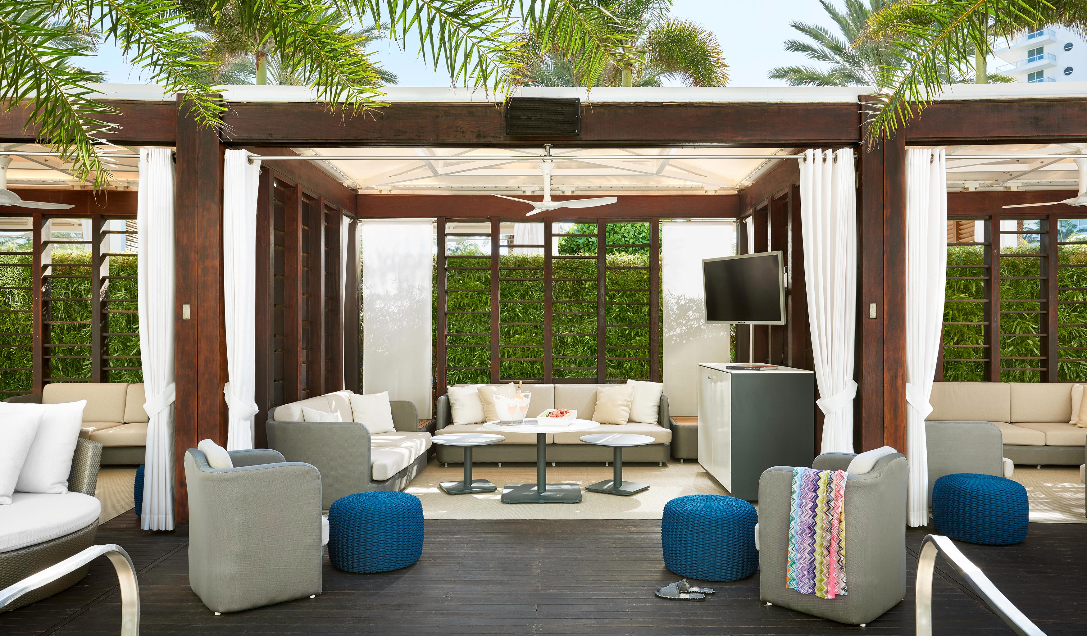 Fontainebleau Miami Beach Esterno foto Cabana at the Fontainebleau
