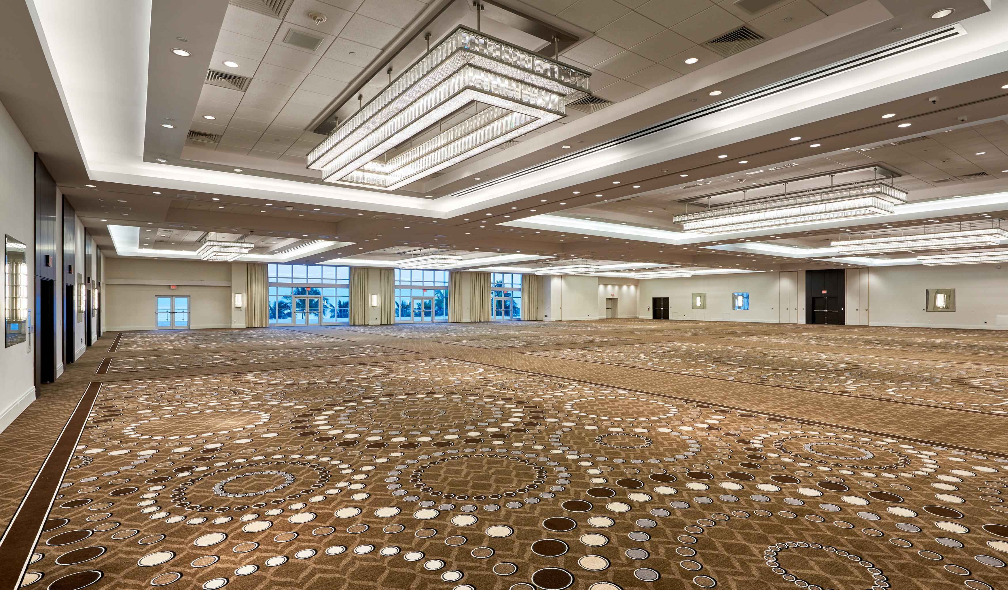 Fontainebleau Miami Beach Esterno foto The Grand Ballroom