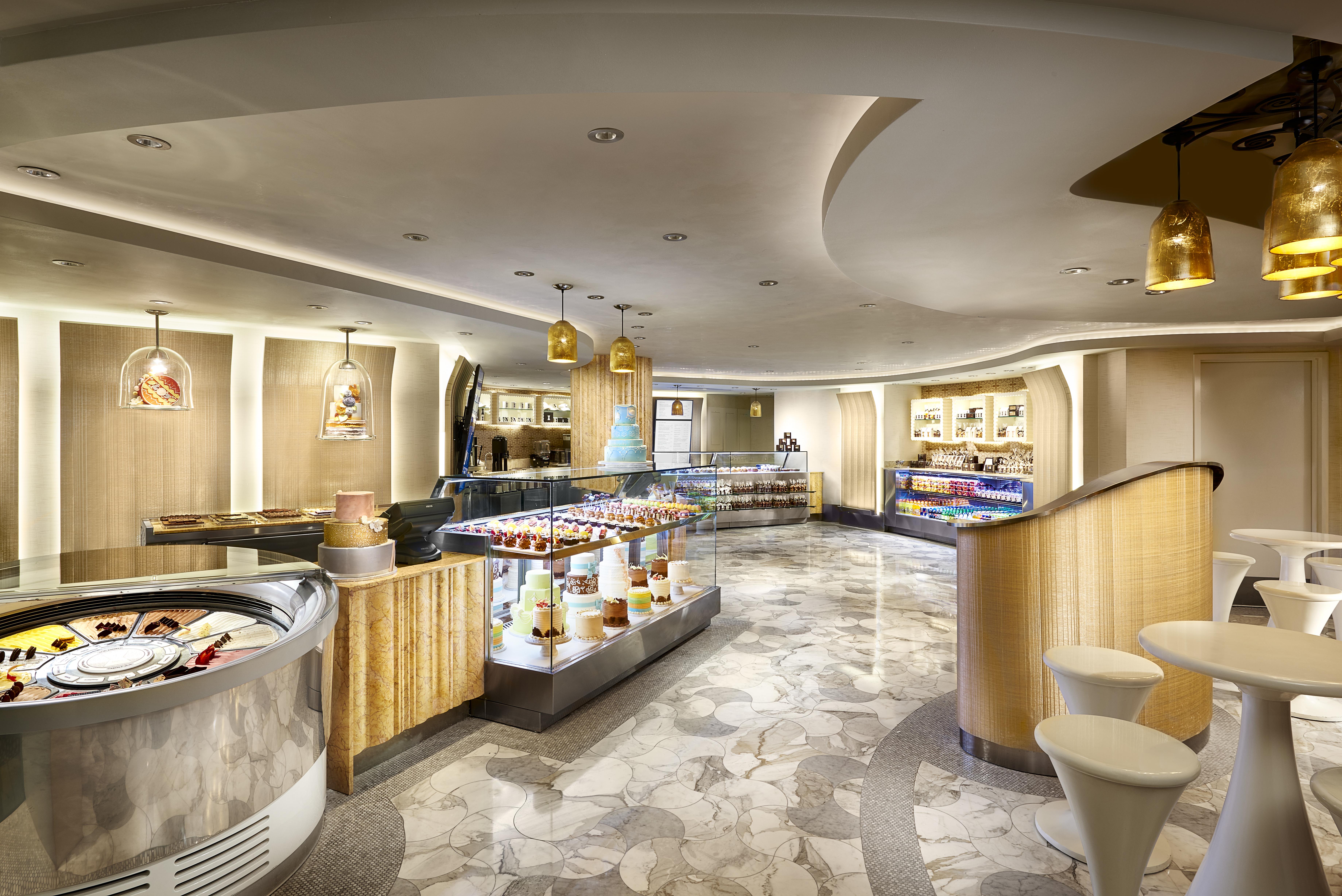 Fontainebleau Miami Beach Esterno foto The interior of the pastry shop