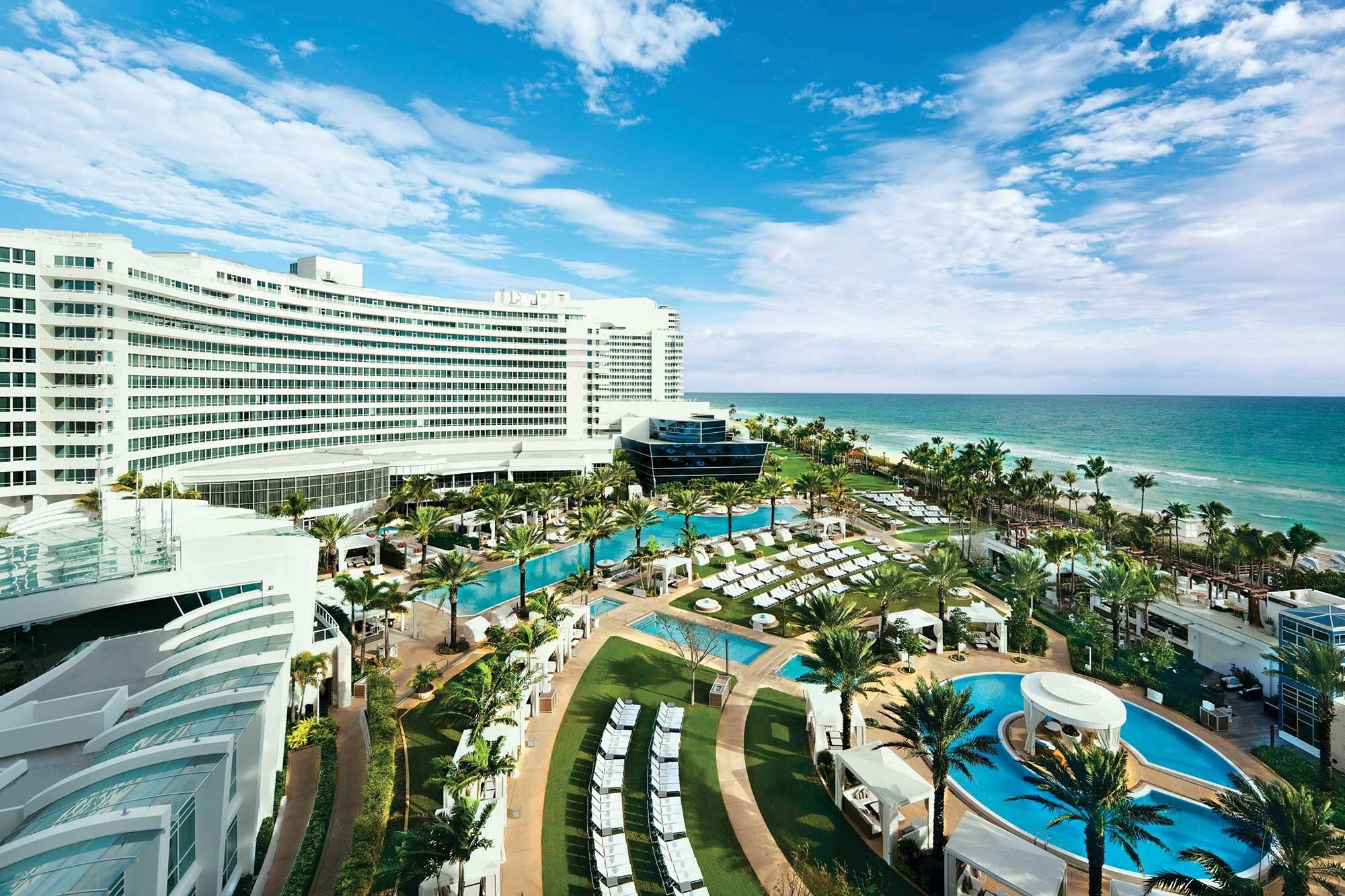 Fontainebleau Miami Beach Esterno foto Hilton Miami Beach